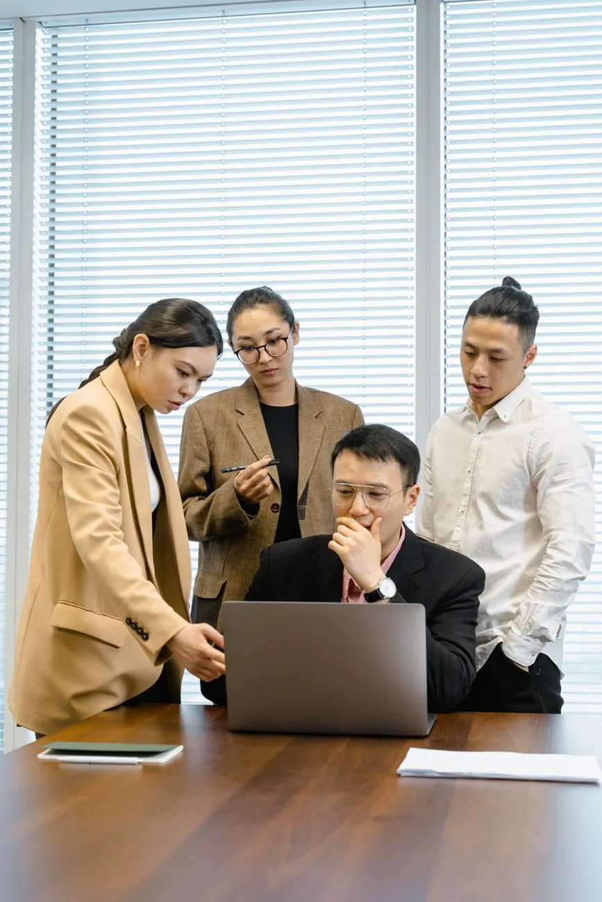 鲤轩科技系统集成服务对比:本地化部署与云端方案选型要点